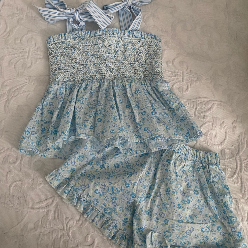 Classic Whimsy Smocked Top and Shorts Set 2T Blue Floral
